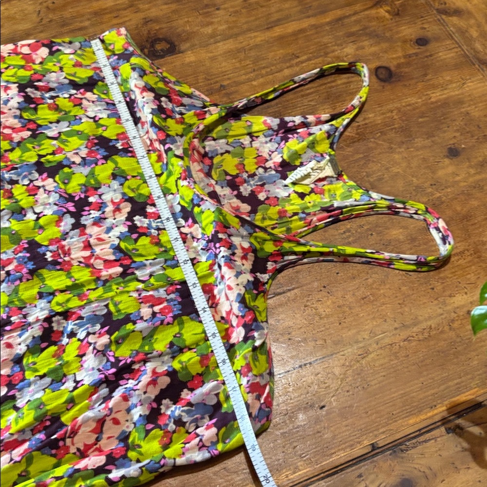 Oversized Ruffle floral slip dress Aso Selena Gomez - Picture 4 of 6
